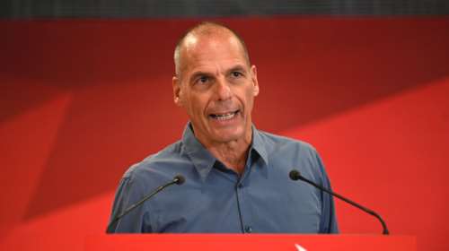 Ο Βαρουφάκης απάντησε στο "τερατογέννεση": Ούτε με το "τέρας" του Μητσοτάκη, ούτε με το "τέρας" του Τσίπρα