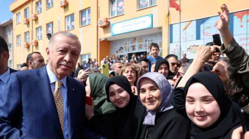 &quot;Bye bye Ερντογάν&quot;: Αιχμηρά σχόλια από τον Ολλανδό ακροδεξιό Γκέερτ Βίλντερς