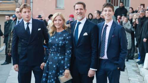 Γιατί καθηγητής της Νομικής ζητά από το ΣτΕ να αφαιρέσει το &quot;Ντε Γκρες&quot; και την ιθαγένεια από την πρώην βασιλική οικογένεια