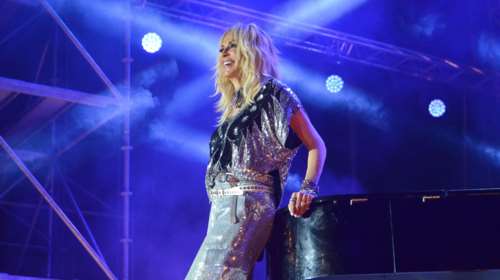 Η Αννα Βίσση στο Ηρώδειο παρά τις αντιδράσεις - Κυκλοφόρησε η αφίσα της συναυλίας