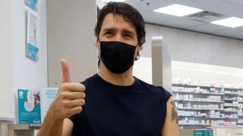 Καναδάς: Με κορονοϊό ο Τριντό - Παραμένουν στους δρόμους χιλιάδες αντιεμβολιαστές