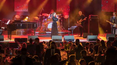 1.000 και μία νύχτες στο Ντουμπάι: Όλες οι φωτογραφίες από το πάρτι της χλιδής - Ποιοι ήταν εκεί