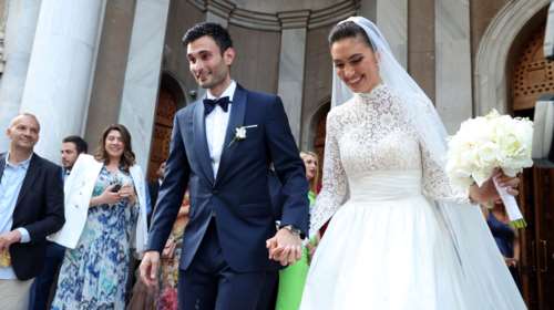 Παντρεύτηκαν η Άννα Πρέλεβιτς και ο Νικήτας Νομικός - Η συγκίνηση του Μπάνε και η εντυπωσιακή Δούκισσα