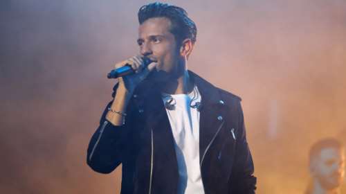 Ανατριχίλα: Ο Κωνσταντίνος Αργυρός συγκίνησε με το τραγούδι του για την Κύπρο [βίντεο]