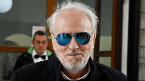 Ρόμπερτ Ουίλιαμς: Σήμερα η κηδεία και αποτέφρωση του τραγουδιστή - Η επιθυμία της οικογένειας