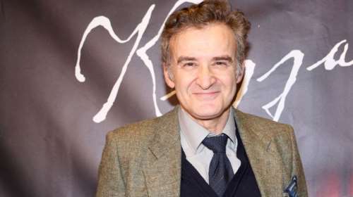 Νίκος Ορφανός: Στο Ανόβερο για αφαίρεση όγκου στο κεφάλι - Το ευχαριστώ με δάκρυα στα μάτια λίγο πριν επιστρέψει στην Ελλάδα