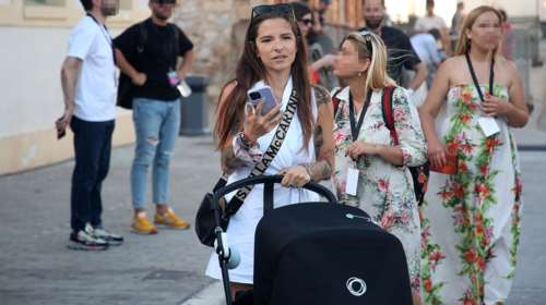 Η Εριέττα Κούρκουλου στον Εθνικό Κήπο μαζί με τον γιο της - Δείτε τις φωτογραφίες