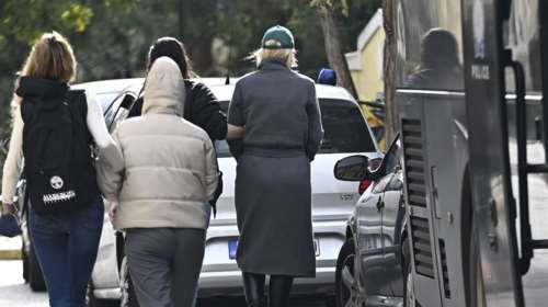 Κύκλωμα προστασίας οίκων ανοχής: Το e-mail που &quot;έκαψε&quot; την αστυνομικό - Η &quot;διεφθαρμένη Μ… αξιωματικίνα&quot;