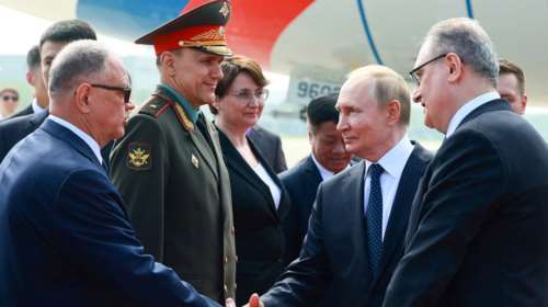 Έφτασε στην Κίνα ο Πούτιν για τις συναντήσεις με Σι Τζινπίνγκ, Ερντογάν και Πεζεσκιάν