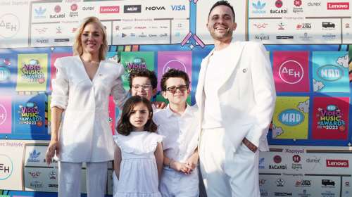 Καλομοίρα: Το πάρτι γενεθλίων της κόρης της με θέμα το ποδόσφαιρο - Η τούρτα με τον Μέσι και η ποδοσφαιρική της εμφάνιση