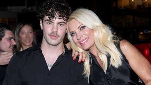 Άγγελος Λάτσιος: Μαγειρεύει στην αδερφή του Μαρίνα Παντζοπούλου στην κουζίνα του τεράστιου σπιτιού τους