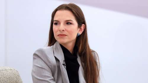 Εριέττα Κούρκουλου Λάτση: Τη στιγμή που η Ελλάδα καίγεται και χάνονται ζωές, εσείς ποστάρετε από τη Μύκονο