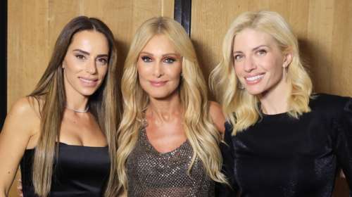 Ευαγγελία Αραβανή: Σπάνια εμφάνιση με τον σύζυγό της, Σπύρο Λάζαρη - Στην ίδια παρέα με Λιάγκα, Αντωνά, Λάτσιο