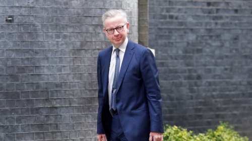 Βρετανός υπουργός &quot;ψηφίζει&quot; Ελλάδα παρά τις φωτιές: Θα κάνω διακοπές στην Εύβοια την επόμενη εβδομάδα