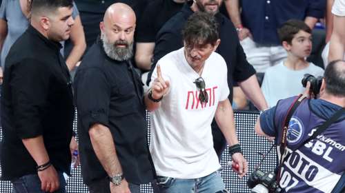 Δημήτρης Γιαννακόπουλος: Τι ισχύει με το αυτόφωρο για τη σύλληψή του - Δεν τον έχουν εντοπίσει πουθενά οι αστυνομικοί