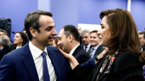 Στο πλευρό της Ντόρας Μπακογιάννη ο Κυριάκος Μητσοτάκης: "Και σε αυτή τη μάχη θα βγει νικήτρια"