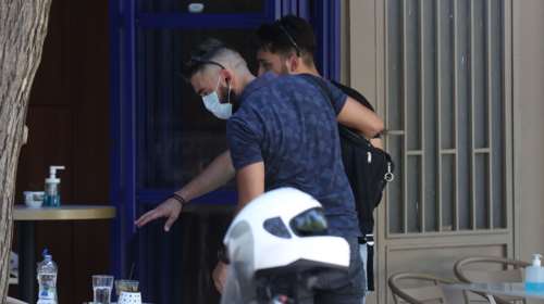 Κολωνός: Δράστης και θύμα γνωρίζονταν - Ο Τούρκος πιστολέρο πυροβόλησε τέσσερις φορές τον ομοεθνή του