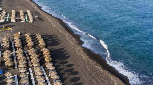 Επίσημο: Ανοίγουν 515 οργανωμένες παραλίες - Αναλυτικά οι κανόνες λειτουργίας