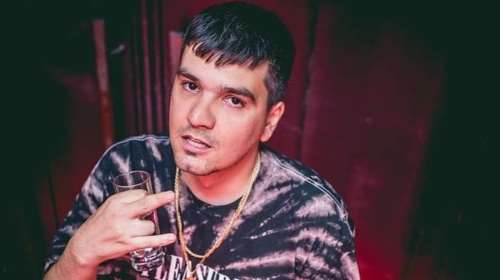 Ζευγάρι με μοντέλο του GNTM 2 ο τράπερ Skive - Ποια είναι