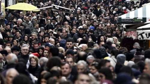 Τα νέα μέτρα που φέρνει το 2025: Οι αυξήσεις σε συντάξεις, μισθούς κι επιδόματα - Ποιοι φόροι μειώνονται