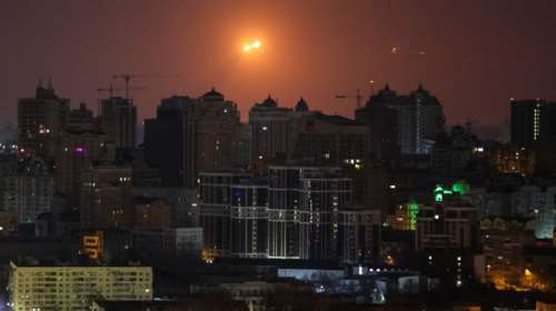 Ο Πούτιν σφυροκοπά το Κίεβο με πυραύλους Κρουζ μετά το μακελειό στη Μόσχα