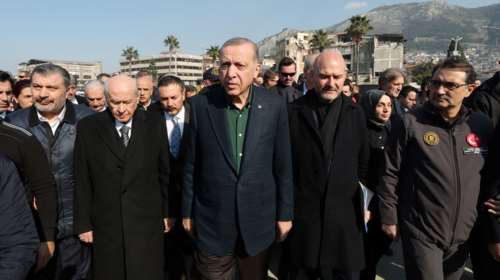 Τουρκία: Αλώβητος δημοσκοπικά ο Ερντογάν, παρά την κριτική για την αργή ανταπόκριση στους φονικούς σεισμούς