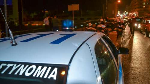 Νύχτα επεισοδίων στα Εξάρχεια: Κουκουλοφόροι επιτέθηκαν στα ΜΑΤ με βόμβες μολότοφ