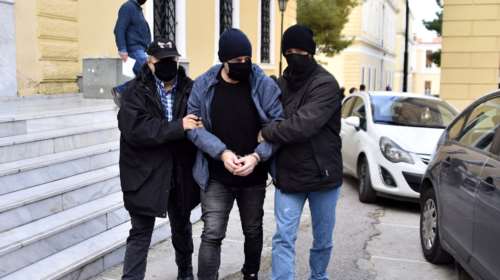 Κατέθεσε νύχτα και υπό άκρα μυστικότητα ο 25χρονος που καταγγέλλει για βιασμό τον Λιγνάδη - Ήρθε από τη Σουηδία