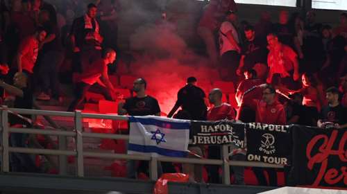 ΑΕΚ – Χάποελ Ιερουσαλήμ: Επεισόδια στα Λιόσια- Οπαδοί της Ένωσης πέταξαν κροτίδες στους Ισραηλινούς που &quot;απάντησαν&quot;