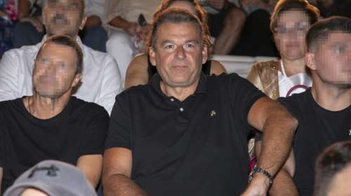 Ο Γιώργος Λιάγκας αγόρασε σε πλειστηριασμό τη βίλα του Νίκα στην Τήνο - Το ποσό που έδωσε