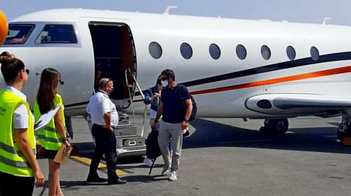 Έφθασε στη Θεσσαλονίκη ο Αντόνιο Μπαντέρας - Ξεκινούν τη Δευτέρα τα γυρίσματα της νέας ταινίας του [Εικόνα]