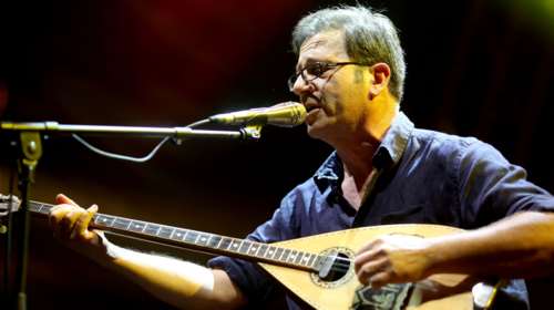 Τέμπη: Ο Θανάσης Παπακωνσταντίνου ζητά να μεταδοθεί ζωντανά σε όλη τη χώρα η συναυλία στο Καλλιμάρμαρο