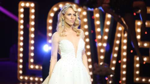 Ντορέττα Παπαδημητρίου: Ποζάρει ως αθλήτρια της ρυθμικής σε μικρή ηλικία - η εκπληκτική ευλυγισία της [Εικόνα]