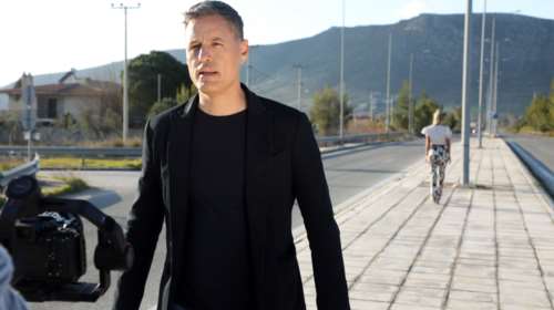 Οργισμένος ο Πετράκος με τον Αντώνη Κανάκη γιατί τον &quot;κράζει&quot; για τις ψεκασμένες θεωρίες του: Σαν εσένα θέλω 3 για πρωινό