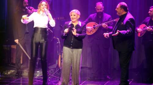 Μαρινέλλα: Λαμπερή πρεμιέρα για τη σπουδαία ερμηνεύτρια, μετά την περιπέτεια με την υγεία της [Εικόνες]