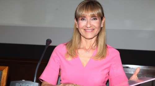 Η Μάρα Ζαχαρέα στη Μύκονο - Η άκρως καλοκαιρινή πόζα με καφτάνι