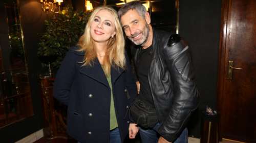 Θοδωρής Αθερίδης: Η στιγμή που ο ηθοποιός τρώει τούμπα και εξαφανίζεται από τις κάμερες [βίντεο]