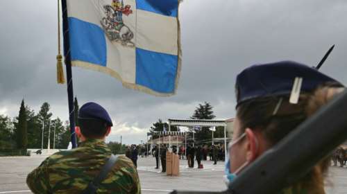 Απίστευτο: Κάλεσαν στον στρατό 18χρονο τετραπληγικό με 100% αναπηρία - Εξαλλη η μητέρα του με τη στρατολογία