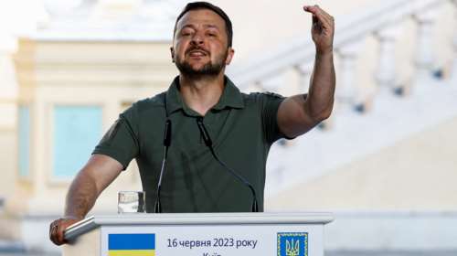 Πόλεμος στην Ουκρανία: Η Ρωσία να προετοιμάσει τους πολίτες της πως θα χάσει εδάφη, λέει ο Ζελένσκι