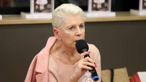 Ακρίτα για τραγωδία στα Τέμπη: Δηλαδή αν ένας σταθμάρχης πάθει συγκοπή, οι επιβάτες σκοτώνονται;