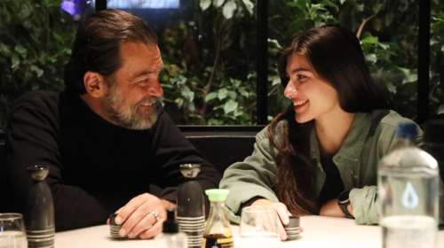 Έξοδος για δύο: Ο Κωνσταντίνος Καζάκος σε σπάνια έξοδο με την αγαπημένη του