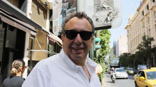 Χρήστος Χωμενίδης: Αποκαλύπτει ότι έχει πέσει θύμα bullying- Μου είχαν αδειάσει τασάκι με αποτσίγαρα στο μαλλί &quot;θάμνος&quot;