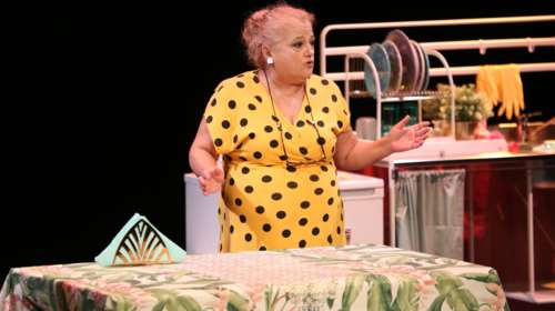 "Λύγισε" η Ελένη Καστάνη: Πέθανε ο πρώην σύζυγός της - "Ο Θεός μου τους παίρνει όλους νέους" [βίντεο]