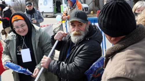 Κοινωνική Κουζίνα: Ο Πολυχρονόπουλος κατέθεσε μήνυση κατά πρώην συνεργάτη του- Για τη φωτό που παίζει φρουτάκια [βίντεο]