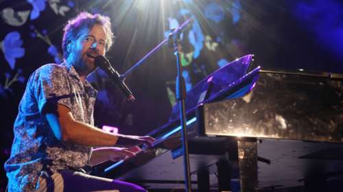 Η κόρη πασίγνωστου ηθοποιού τραγούδησε με τον Μαραβέγια και &quot;έκλεψε&quot; την παράσταση [εικόνες]