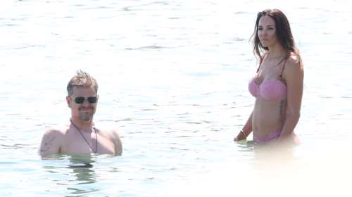 Θύμα φάρσας ο Ματ Ντέιμον και ακόμα 4.000 τουρίστες στη Μύκονο: Τηλεφώνημα για βόμβα σε beach bar του νησιού