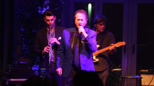 Μάκης Χριστοδουλόπουλος: Ο μπαλαμός με το κλαρίνο που έγινε μύθος στο τραγούδι– Από τη Βάθης και τα σουξέ στην απόλυση και το &quot;αμόρφωτος&quot;