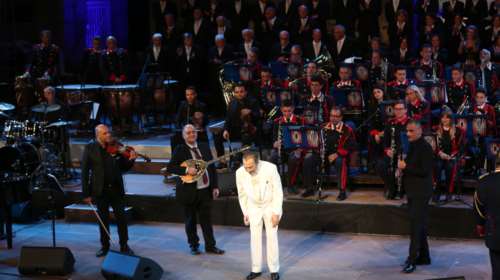 Τόλης Βοσκόπουλος: Γιος μανάβη με 11 αδελφές - Λάτρεψε τις γυναίκες και το θέατρο, αλλά τον &quot;έκλεψε&quot; το τραγούδι