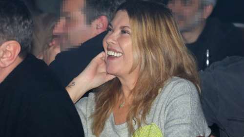 Σοφία Αλιμπέρτη: Στην παραλία με ολόσωμο μαγιό και άψογες αναλογίες - Έτοιμη για την πρώτη βουτιά