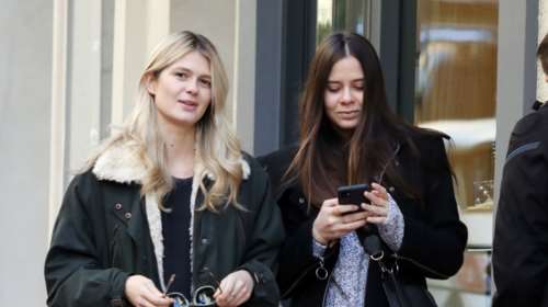 Αμαλία - Αλεξάνδρα Κωστοπούλου: Οι δύο αδελφές ποζάρουν μαζί με τα μπικίνι τους - Η αδημοσίευτη φωτογραφία